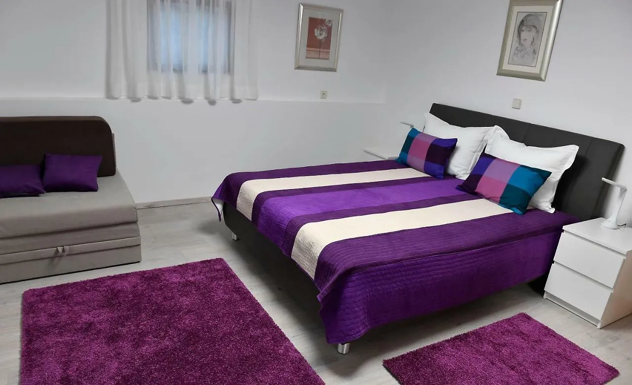 Mydayhouse Villa Klenovica 0*,  Croatia